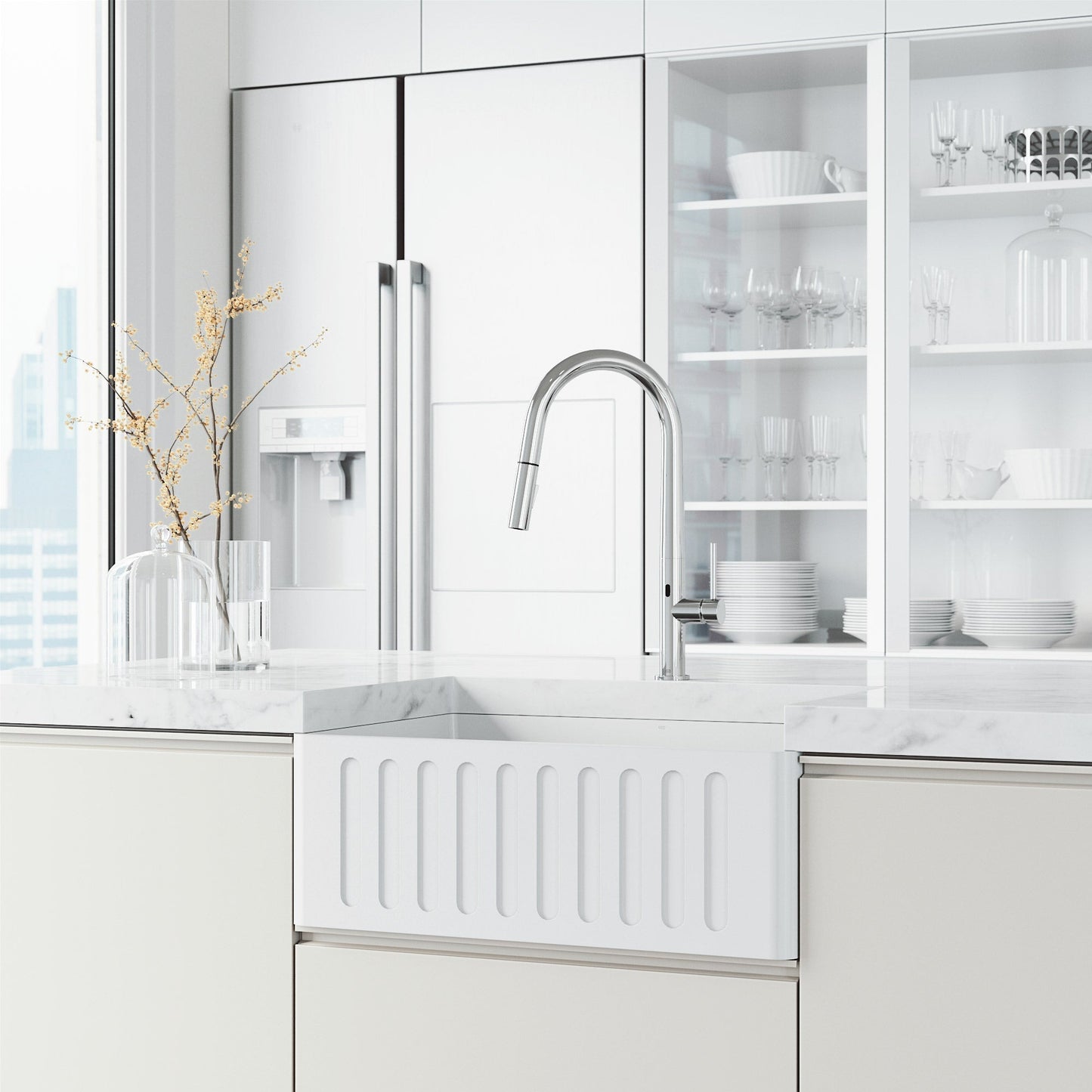Touchless Pull-Down Kitchen Faucet – Smart Motion Sensor Water Control